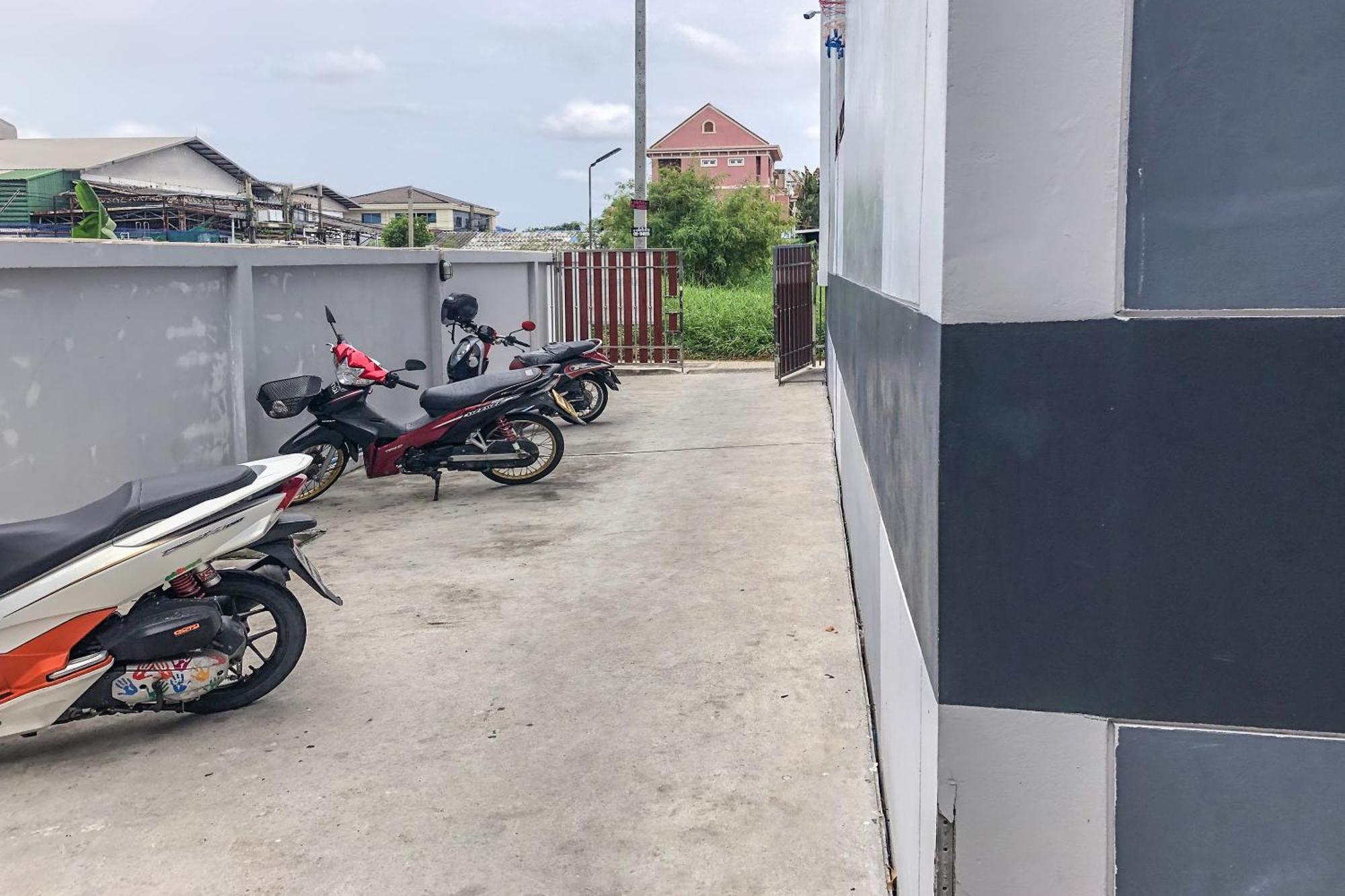 K&K Apartment Samut Prakan Eksteriør bilde