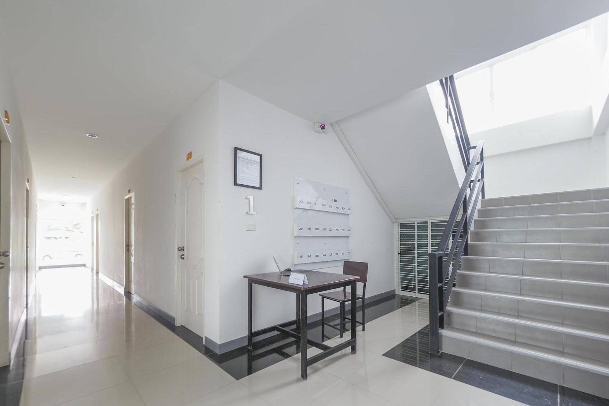 K&K Apartment Samut Prakan Eksteriør bilde